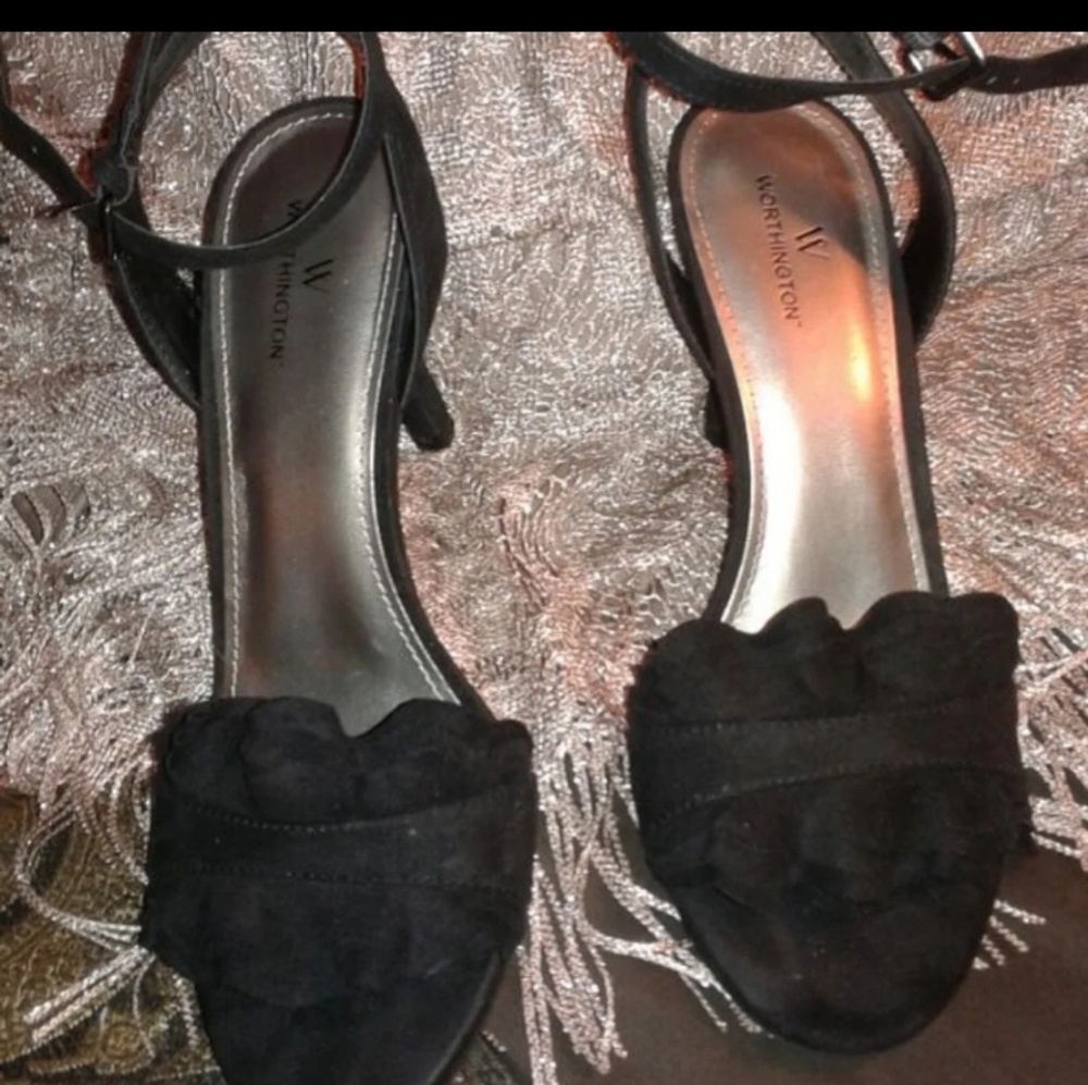 Like New Black Strappy Heels